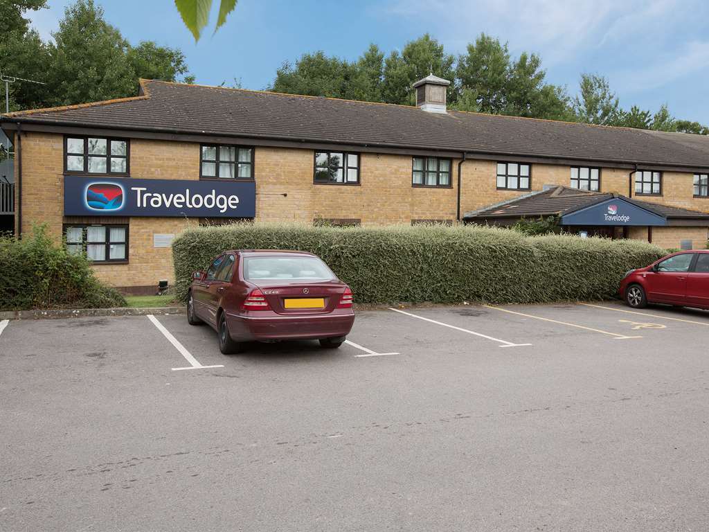 Travelodge Ilminster Bagian luar foto